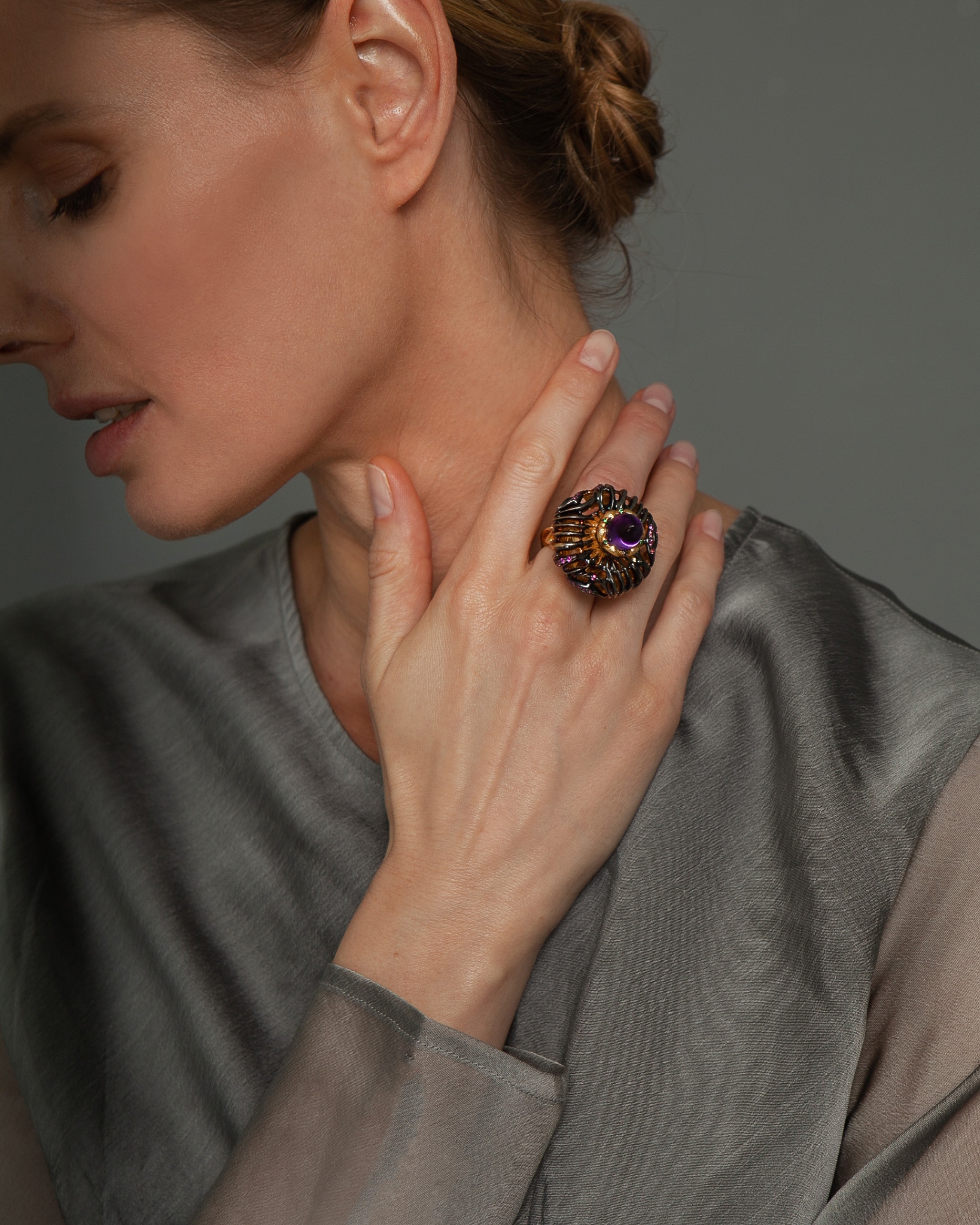 Fantastic flower ring black