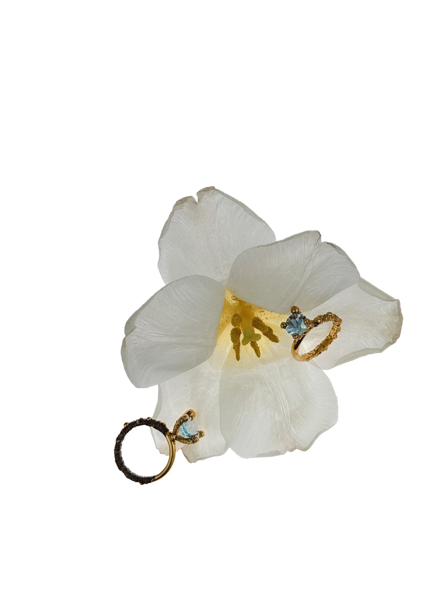 DANCE OF FLOWERS SMALL RING